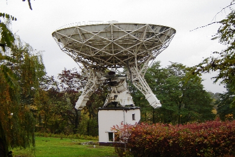 Radioteleskop o rednicy 15 m.